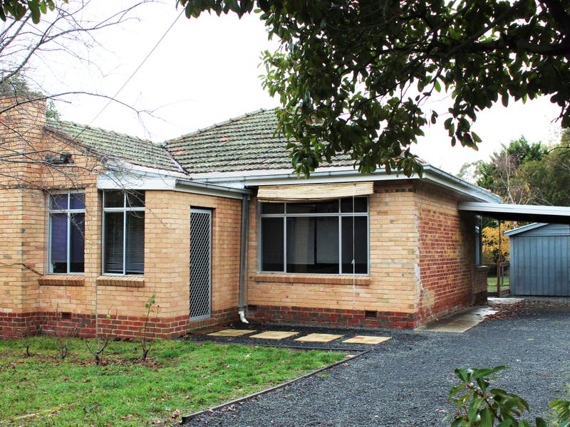 14 Carlisle Street, Woodend, Vic 3442