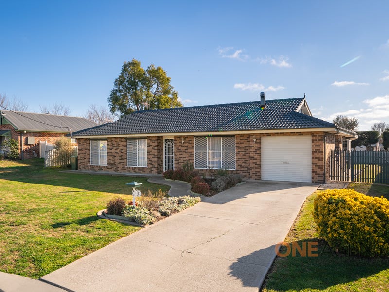 5 Loren Street, Eglinton, NSW 2795 Property Details