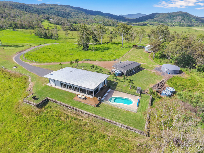 253 Smith Cross Road, Devereux Creek, QLD 4753