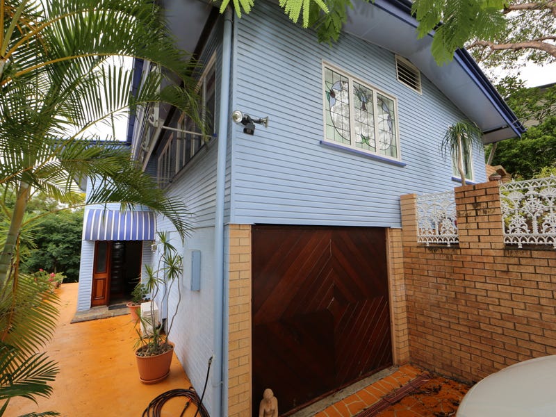 14 Dagmar Street, Holland Park West, QLD 4121