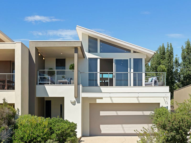 4 Mills Beach Close, Mornington, Vic 3931 Property Details