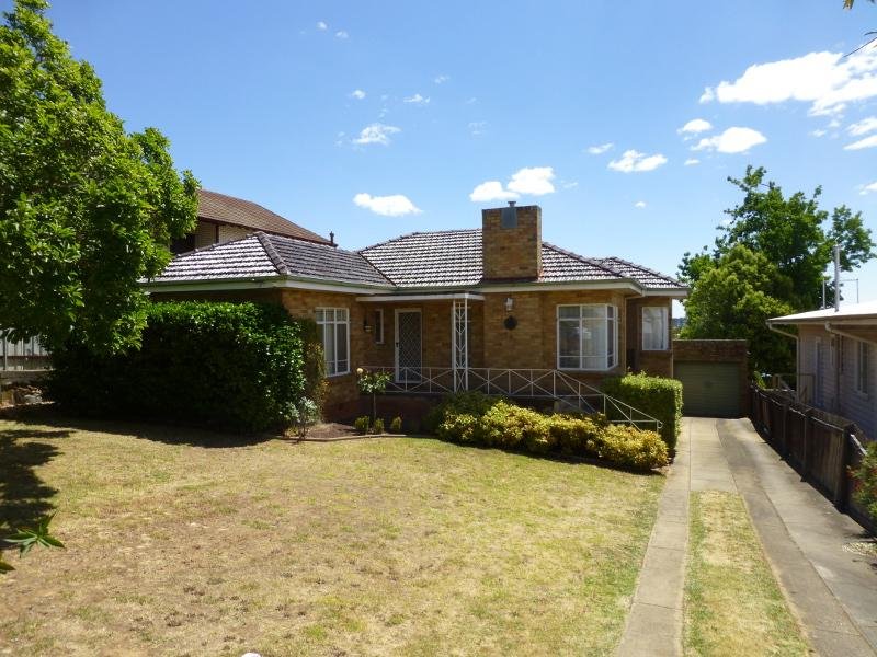 585 Whinray Cres, East Albury, NSW 2640