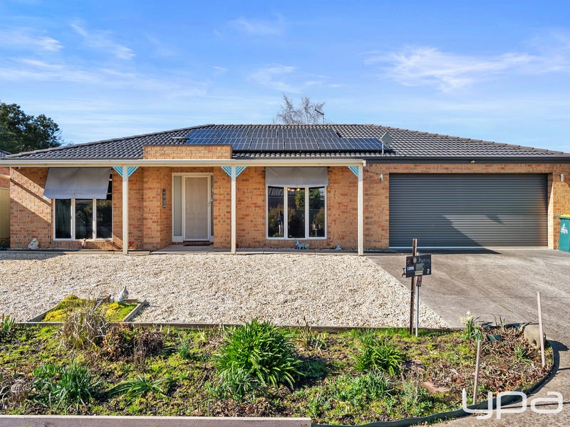 2/16 Carmichael Court, Sebastopol, Vic 3356 Unit for Rent