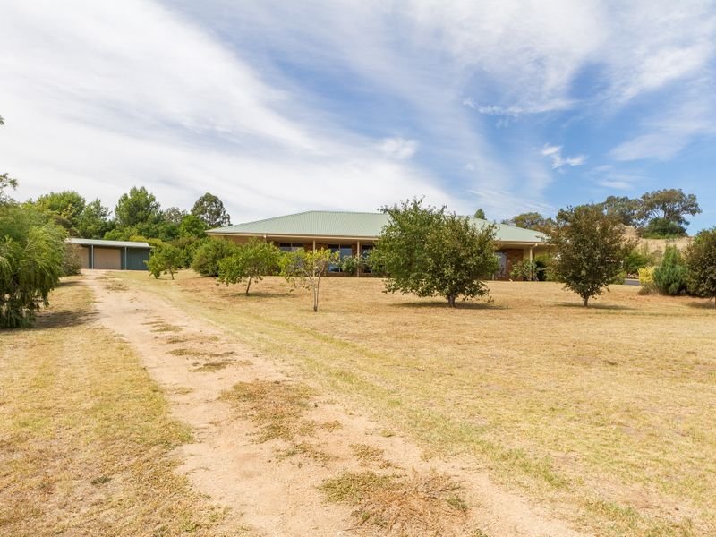 14 Shepherd Avenue, Cowra, NSW 2794 Property Details
