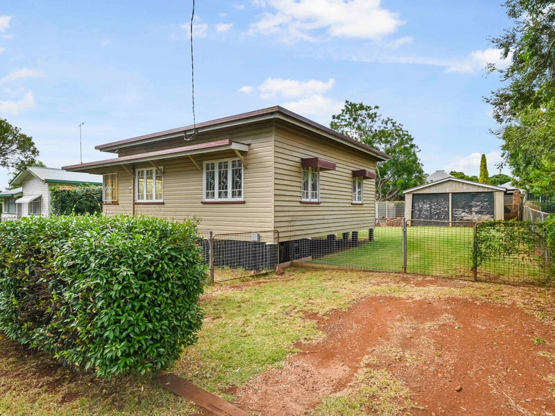 13 Boland Street, North Toowoomba, QLD 4350