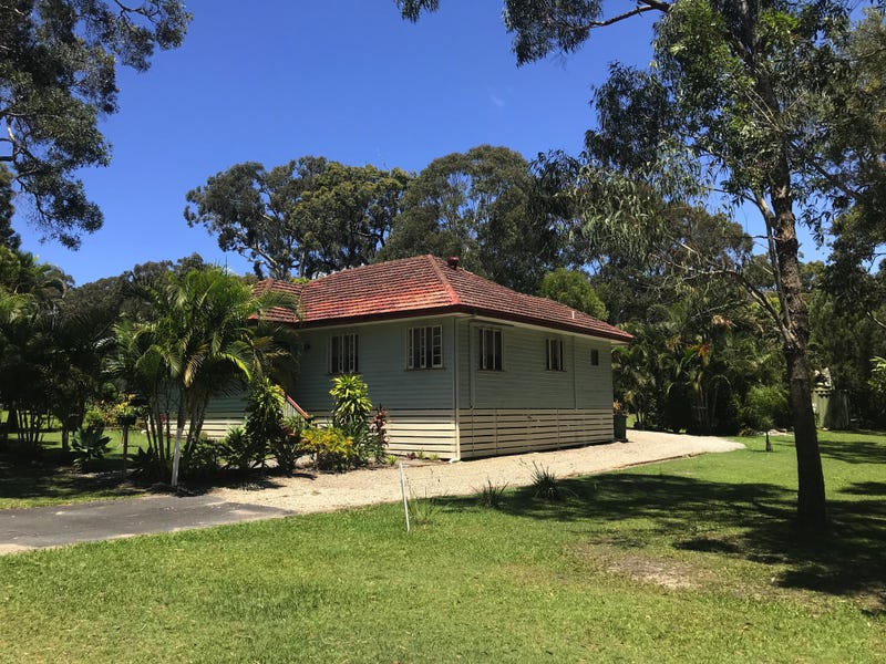 6 Benowa St, Macleay Island, Qld 4184 House for Sale