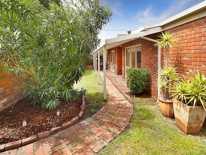 1/30 Grenville Street, Hampton, Vic 3188 Property Details