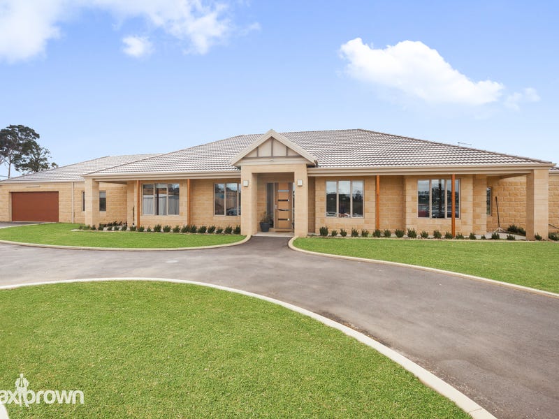 2A Hidden Valley Boulevard, Wallan, VIC 3756