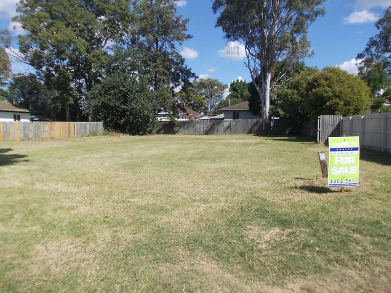 8 Roe Street, Leichhardt, QLD 4305