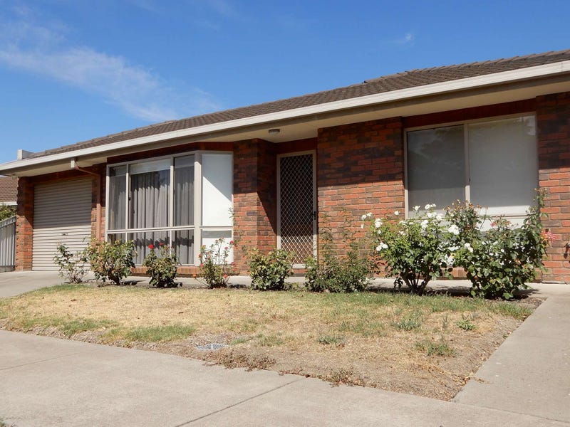 13 Selkirk Drive, Horsham, VIC 3400