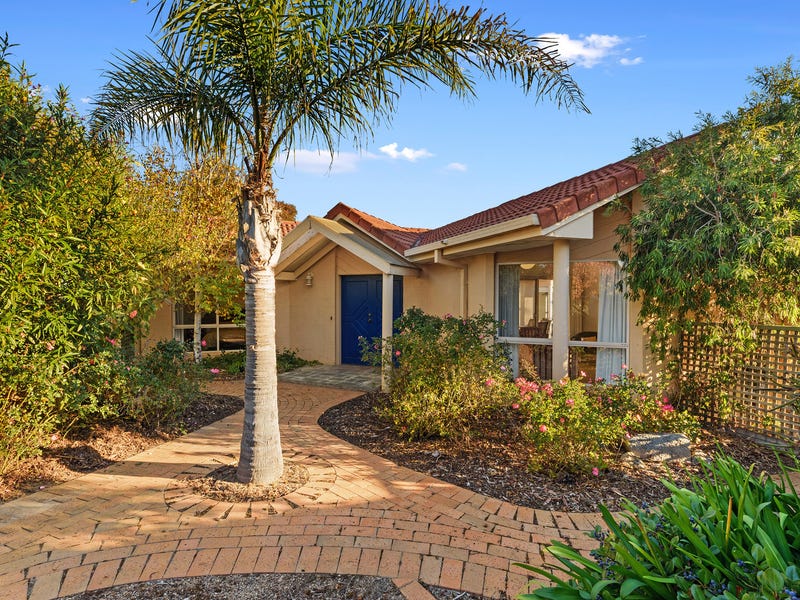 8 Lona Close Spring Gully Vic 3550 Property Details