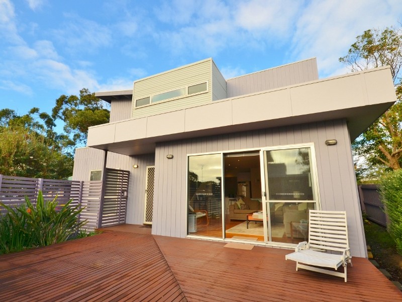 2/13 Golf Street, Inverloch, Vic 3996 Property Details