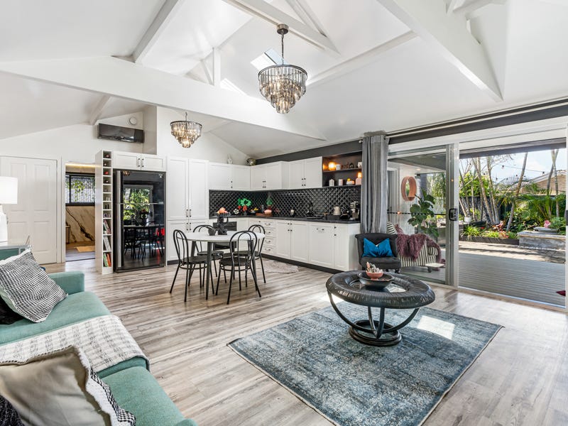 Houses for Sale in Currumbin Waters, QLD 4223 (+4 locations) Pg. 3