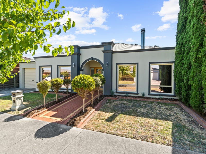 20 Barton Place, Traralgon, Vic 3844 House for Sale