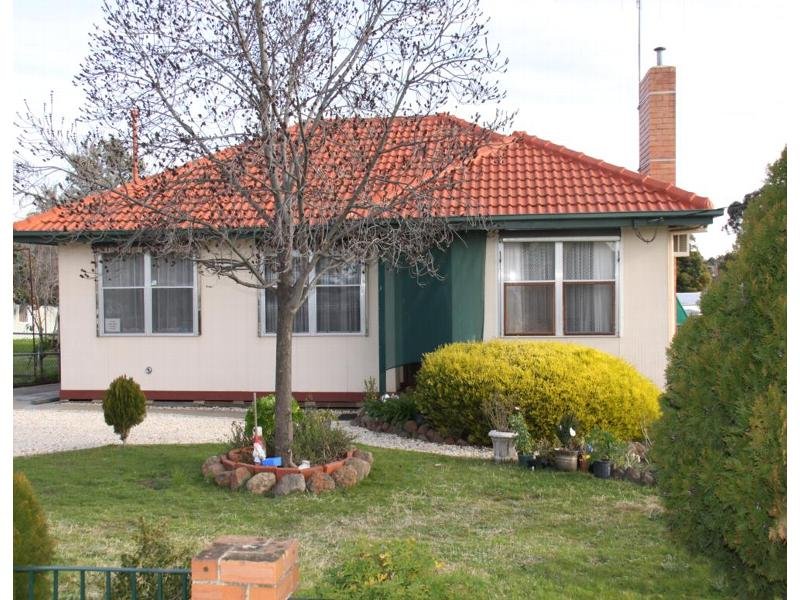 4 Grenfell Avenue, Eaglehawk, VIC 3556