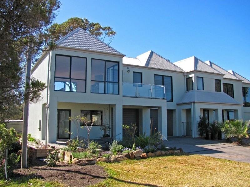 2/13 Coronation Drive, Broulee, NSW 2537