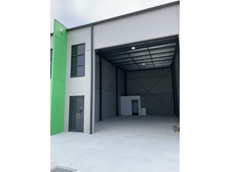 37 Shearwater Drive, Taylors Beach, NSW 2316