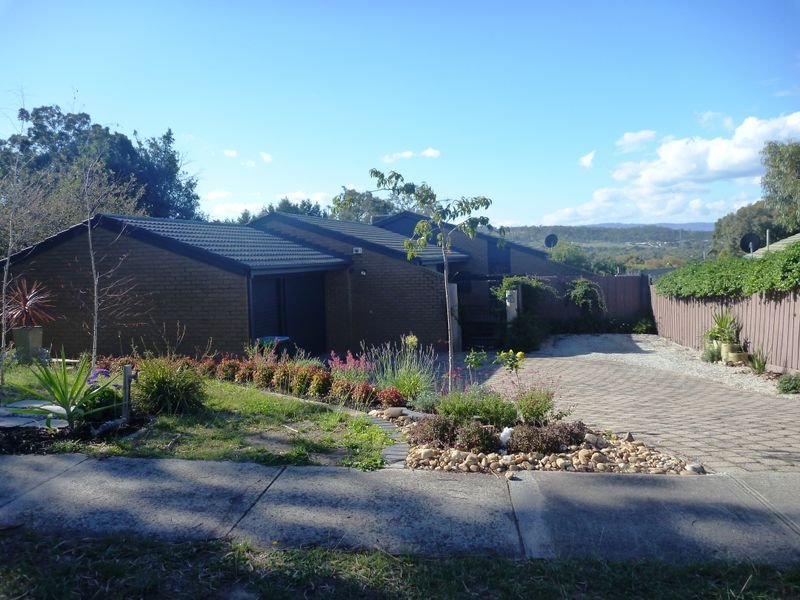 4 Chalcot Drive, Endeavour Hills, Vic 3802