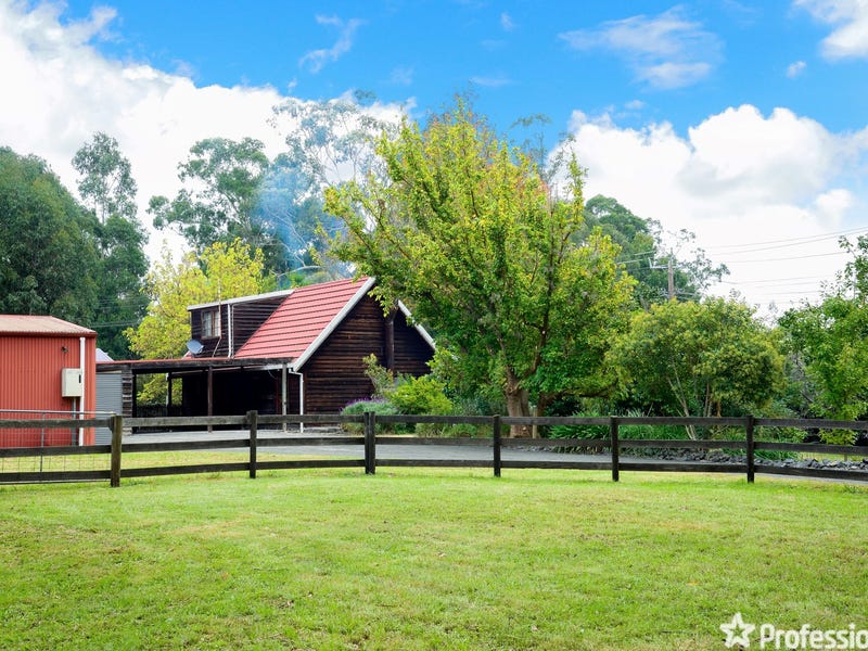 2910 Warburton Highway, Wesburn, Vic 3799 Property Details