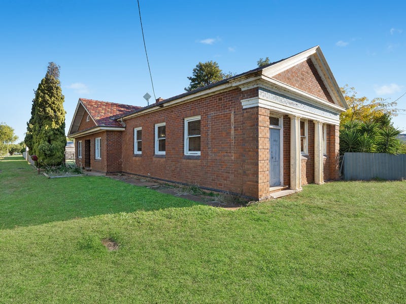 110 Yapunyah Street, Barellan, NSW 2665 Property Details