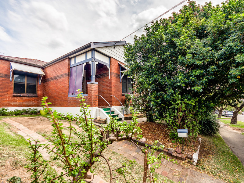 8 First Street, Ashbury, NSW 2193 Property Details