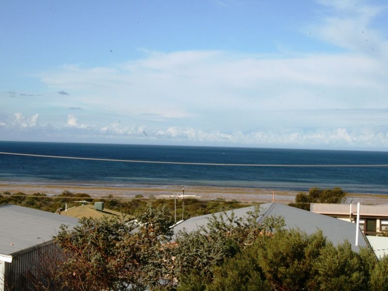 20 Barton Road, Tiddy Widdy Beach, SA 5571 20 Barton Road, Tiddy Widdy Beach, SA 5571
