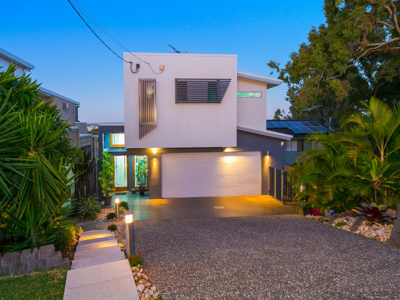 27 Cleveland Terrace, Ormiston, Qld 4160 Property Details