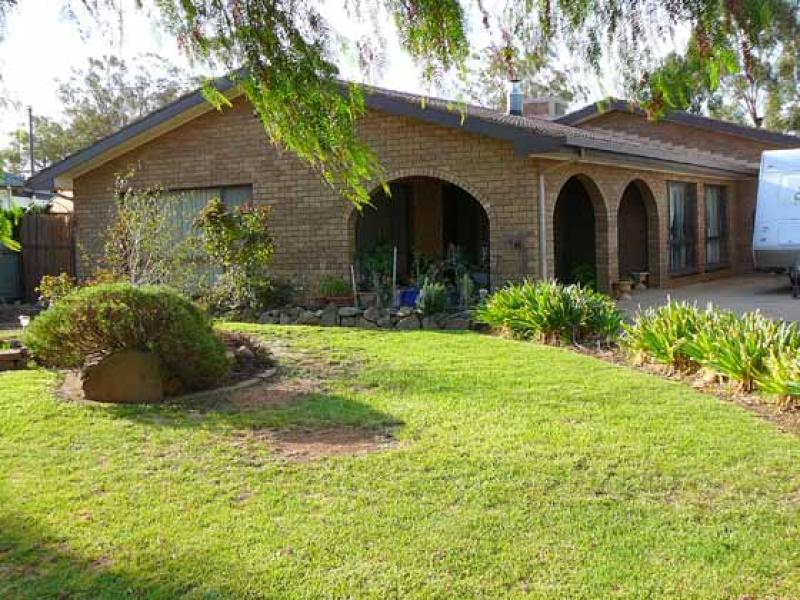 187 Green Street, Lockhart, NSW 2656