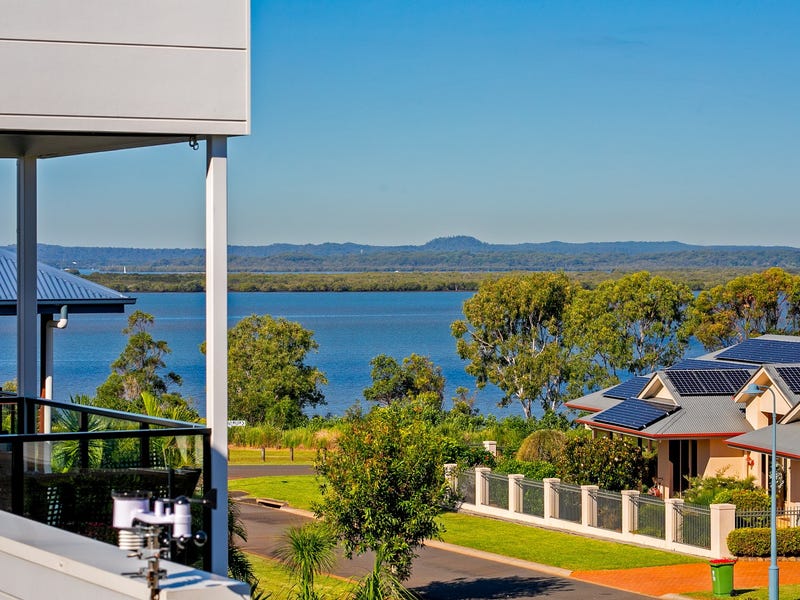 10 Haslingden Drive, Redland Bay, QLD 4165