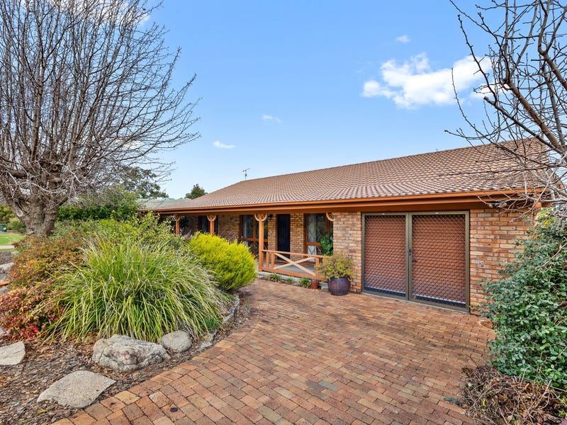 9 Valley Drive, Tamworth, NSW 2340 House for Sale