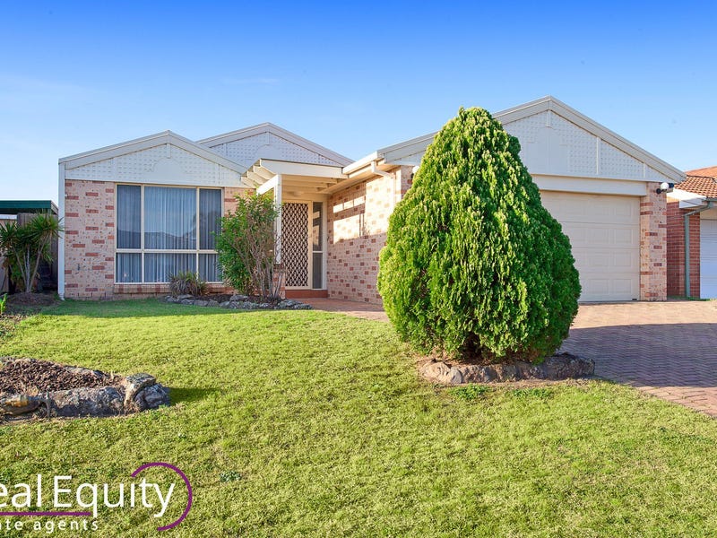 11 Bodalla Court, Wattle Grove, NSW 2173