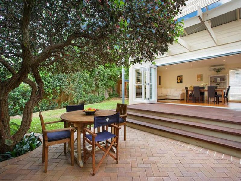 7 Raeburn Avenue, Castlecrag, NSW 2068 - Property Details