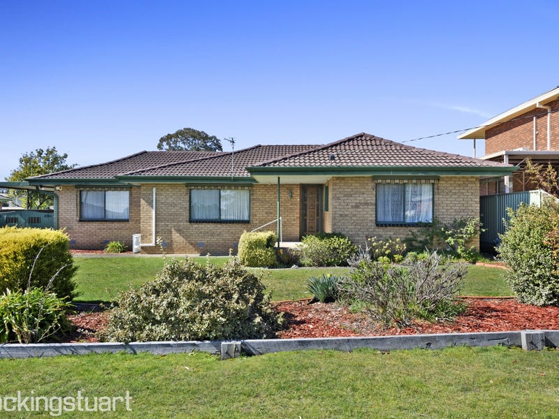 34 Midlands Drive, Ballarat North, VIC