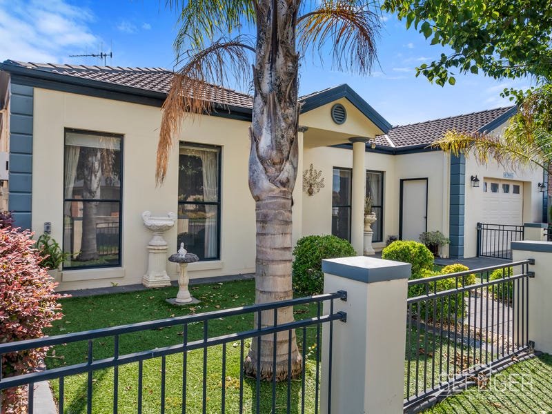 4/1a Thorn Street, Yarrawonga, Vic 3730 Townhouse for Sale