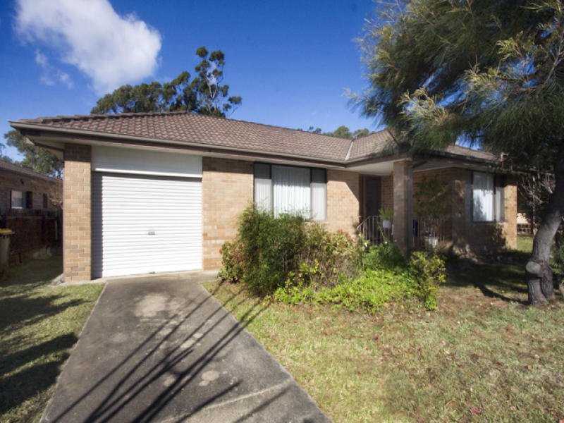 13 Ambassador Avenue North Nowra NSW 2541