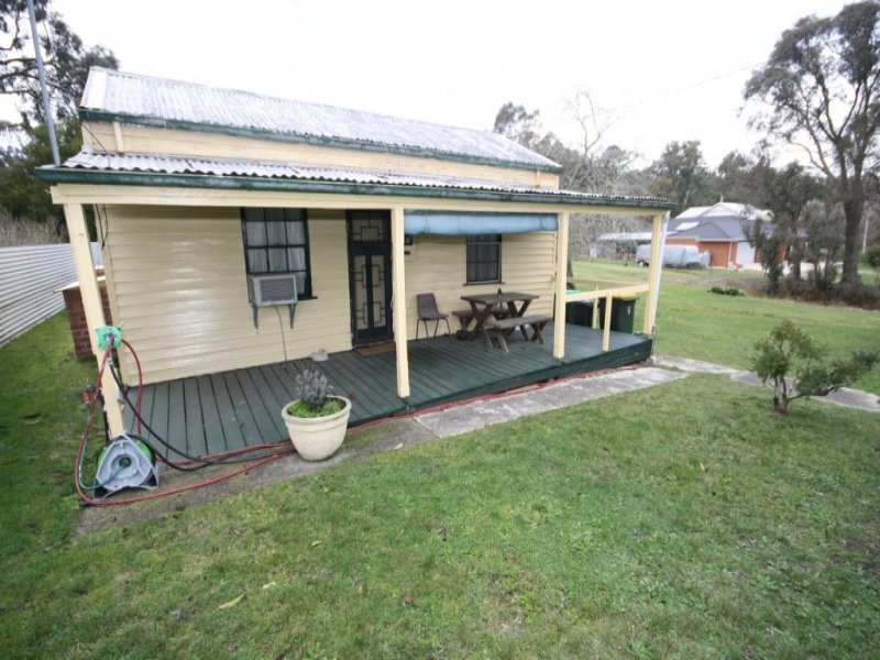 9 Olinda Street, Beaufort, Vic 3373 Property Details