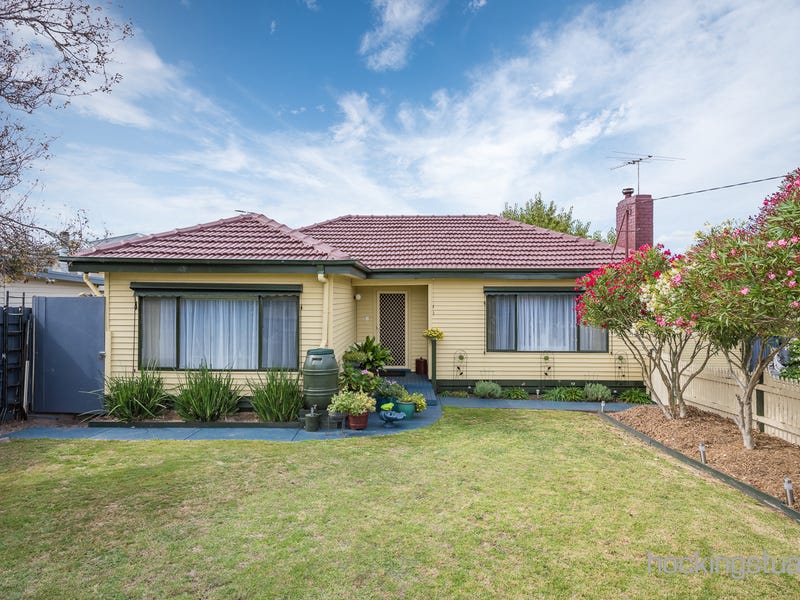 13 Moomba Street Mornington Vic 3931 Property Details