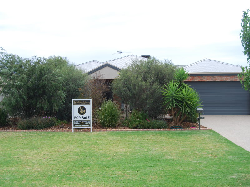 7 Leah Drive, Yarrawonga, Vic 3730 Property Details