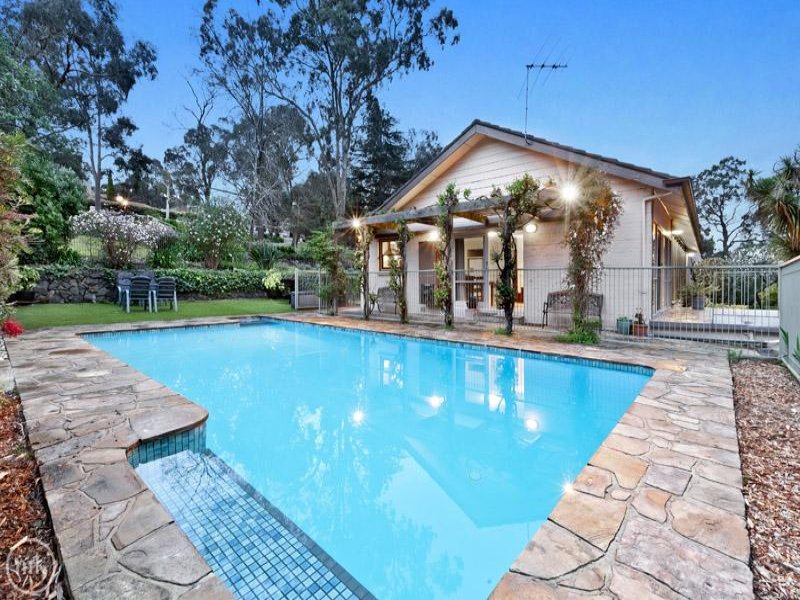 9 Woodfull Road, Lower Plenty, VIC 3093