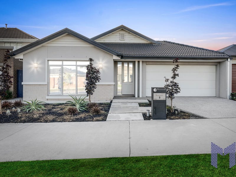 9 Society Vis, Donnybrook, Vic 3064 House for Sale