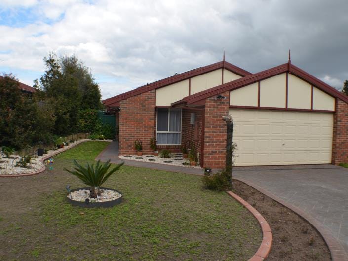 39 Lawson Way, Endeavour Hills, VIC 3802