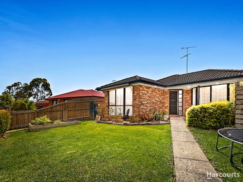 38 Barrington Drive, Pakenham, VIC 3810
