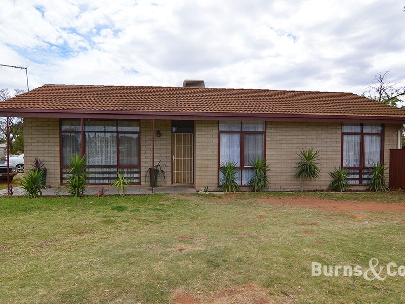 76 Eleventh Street, Mildura, Vic 3500 Property Details