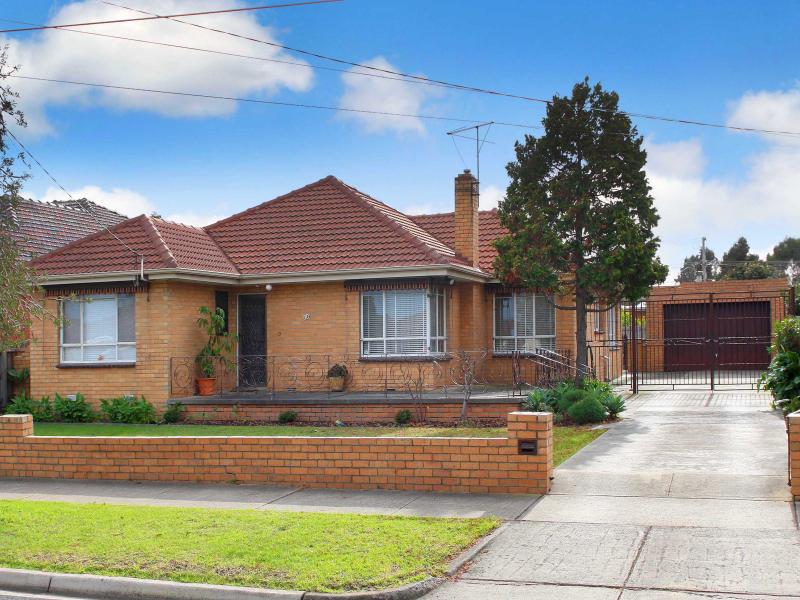 80 Hughes Parade, Reservoir, Vic 3073 Property Details