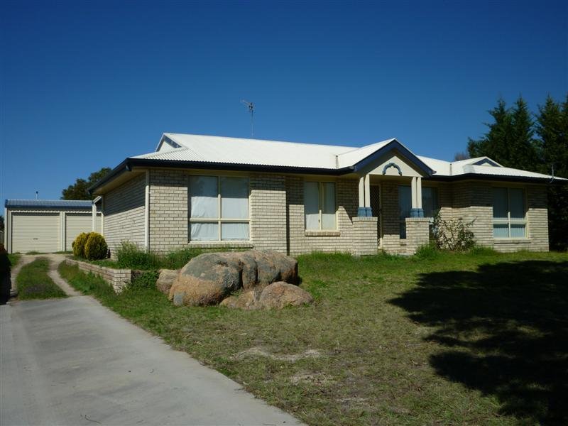 15 Barton Street, Stanthorpe, QLD 4380