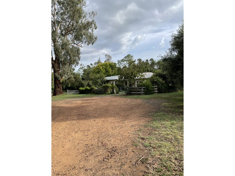 90 Howes Creek Road, Mansfield, VIC 3722