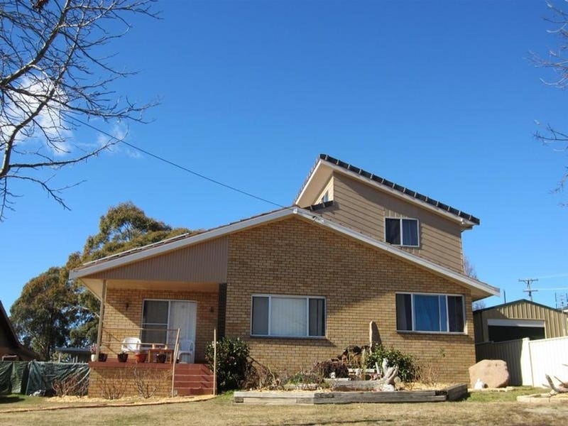 96 North Street, Oberon, NSW 2787