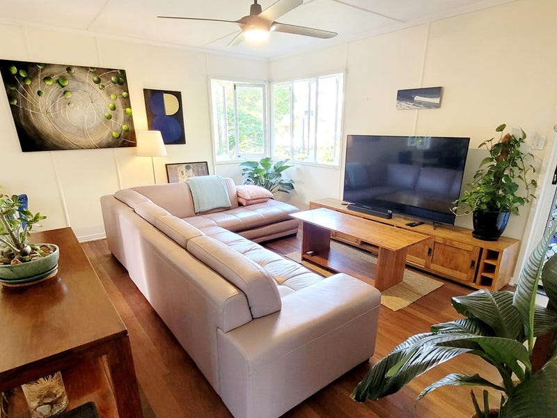 12 Houghton Ave, Redcliffe, Qld 4020 House for Sale