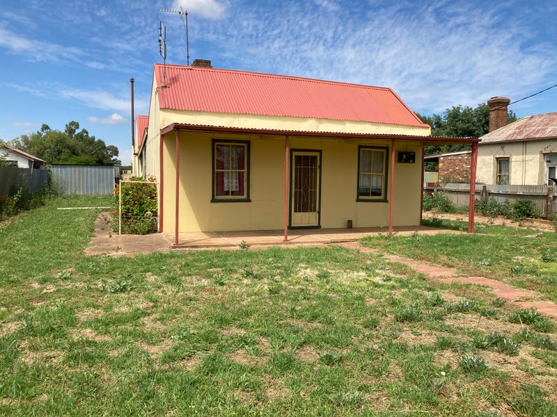 16 Cootamundra Road, Temora, NSW 2666 - Property Details