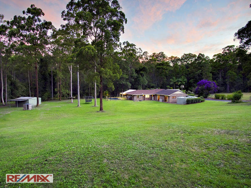 19 LINDALE COURT., Cashmere, Qld 4500 Property Details